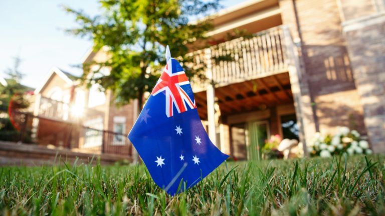 australia-flag-home-768x432-1
