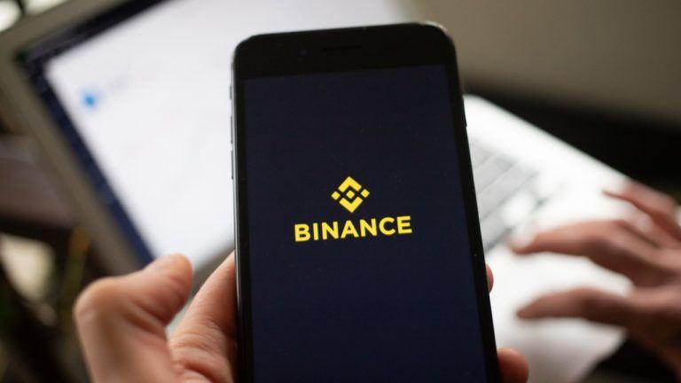 binance-buys-100m-in-circle-stock-deepens-usdc-alliance-768x432-1