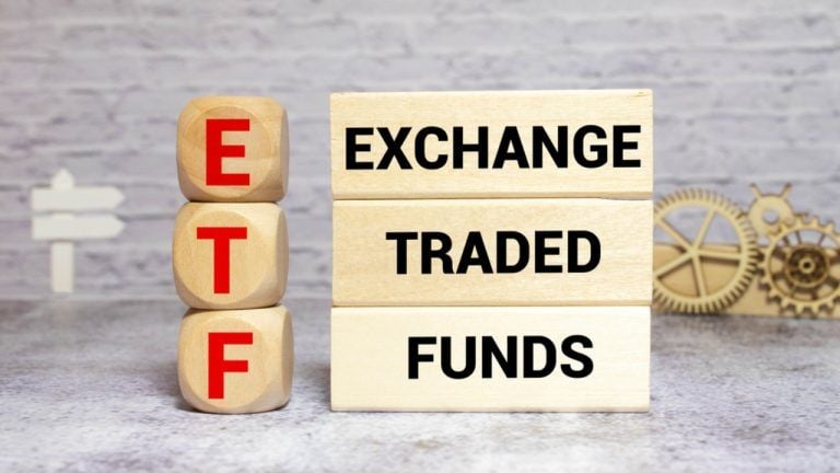 bitcoin-etf-outflows-ease-to-316-million-while-xrp-and-hype-gain-momentum_nwmk-768x432-1