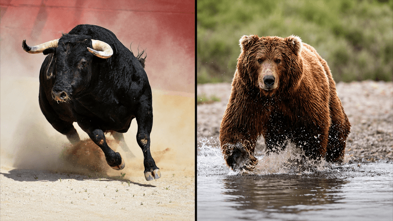 bitcoin2-price-predictions-pit-400k-bulls-against-10k-bears-768x432-1