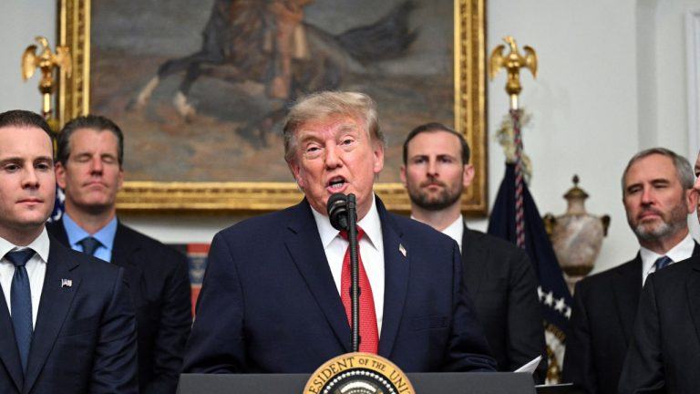 brad-garlinghouse-at-white-house-meeting-with-trump-768x432-1