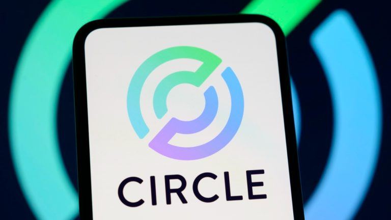 circle-makes-1-4b-revenue-but-keeps-just-7-as-profit-768x432-1