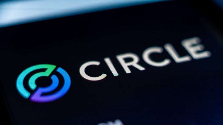 circle-wins-occ-approval-for-national-trust-bank-to-strengthen-usdc-infrastructure-768x432-1