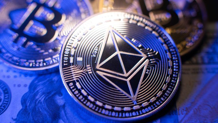 etf-weekly_-ether-etfs-shine-with-historic-2-18-billion-inflow-as-bitcoin-marks-6th-green-week-768x432-1