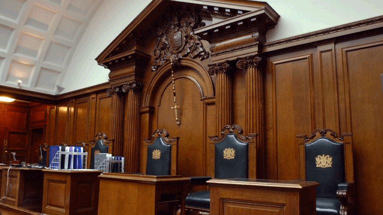 fraud-victims-hit-legal-wall-in-britains-5b-bitcoin-battle-768x432-1