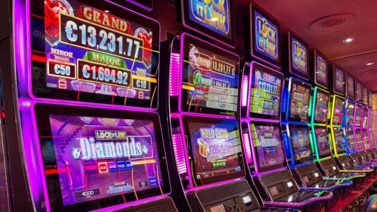 hard-rock-bet-jackpot-hits-2-95m-beating-its-july-record-by-853k-768x432-1