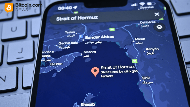 iran-closes-strait-of-hormuz-hour-after-trump-said-it-would-never-close-again-768x432-1