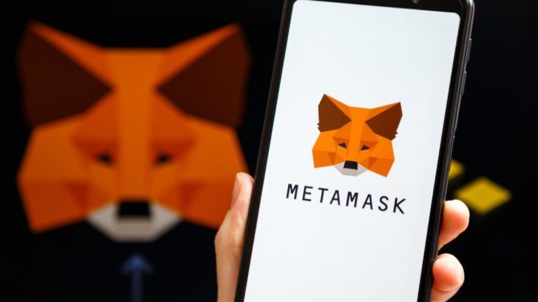 metamask-launches-money-account-with-up-to-4-apy-and-mastercard-spending-access-768x432-1