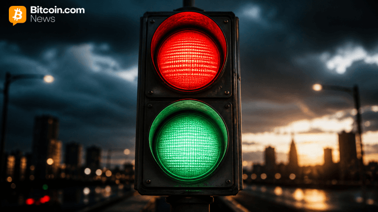 mixed-signals-bitcoin-options-show-58-calls-vs-42-puts-as-price-holds-steady-768x432-1