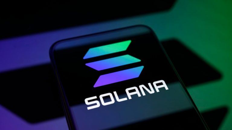 solana-dex-trades-top-nyse-with-208m-weekly-transactions-768x432-2