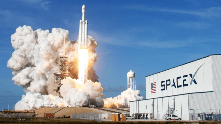 spacex-ipo-hits-nasdaq-june-12-at-135-retail-investors-face-long-odds-on-allocation_nwmk-768x432-1