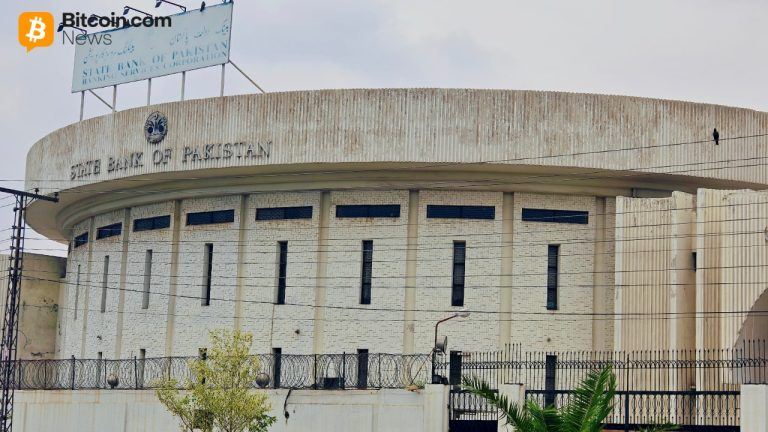 state-bank-of-pakistan-reverses-ban-crypto-banking-768x432-1