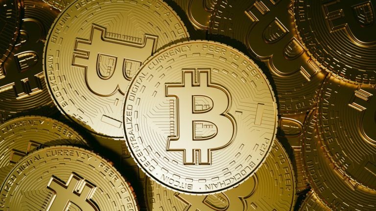 strategy-bitcoin-buy-2-4b-offering-768x432-1