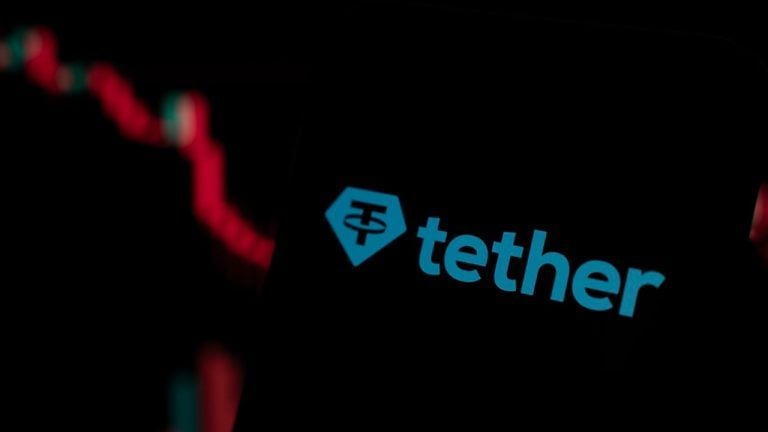 tethers-usdt-supply-shrinks-by-4b-as-crypto-demand-cools-768x432-1