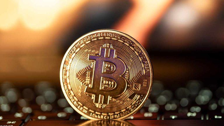 vaneck-bitcoin-180k-bull-run-not-over-768x432-1