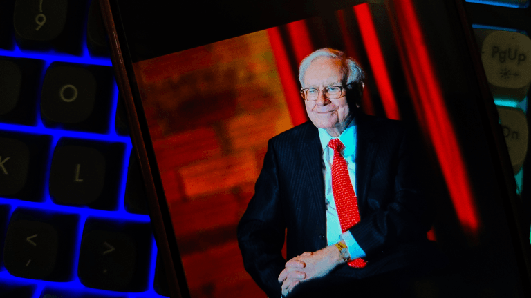 warren-buffetts-son-didnt-know-his-dad-was-a-billionaire-until-he-was-in-his-20s-768x432-1